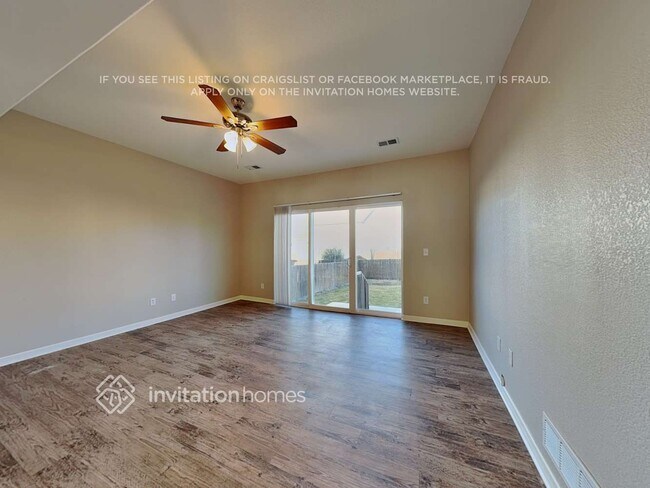 Foto del edificio - 4622 Whirling Oak Way