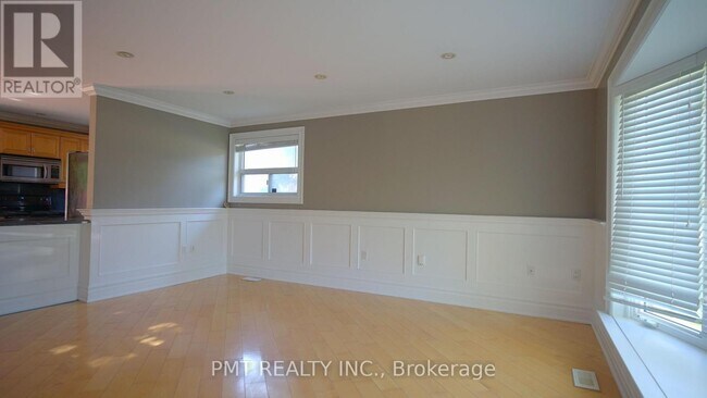 Building Photo - 7 Waterbury Dr