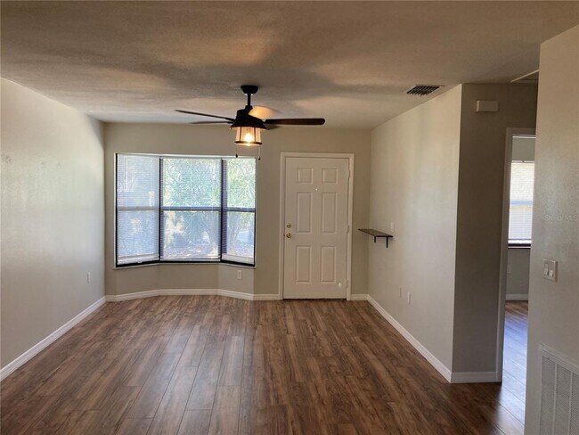 Foto del edificio - 2028 29th Ave N