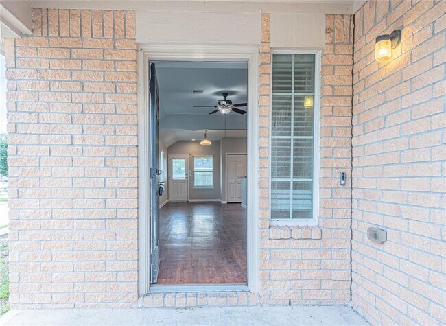 Building Photo - 14950 Hidalgo Valley Ln