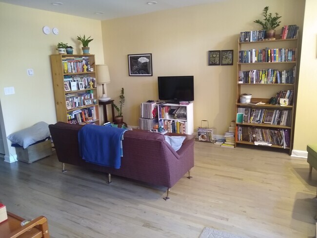 Foto del edificio - 1404 N Ashland Ave