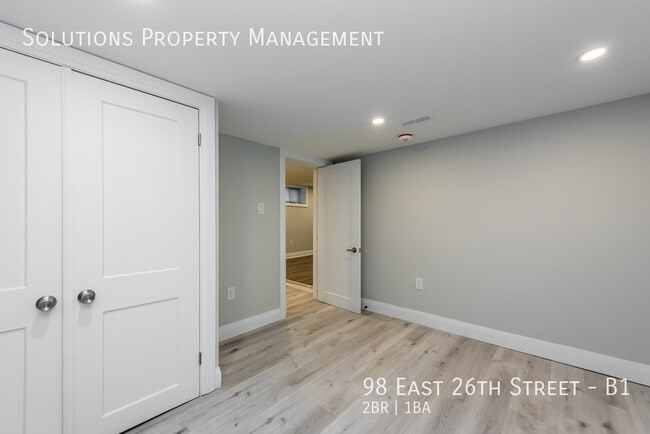 Photo du bâtiment - LARGE 2 Bedroom BSMT Unit Near Jurivinski ...