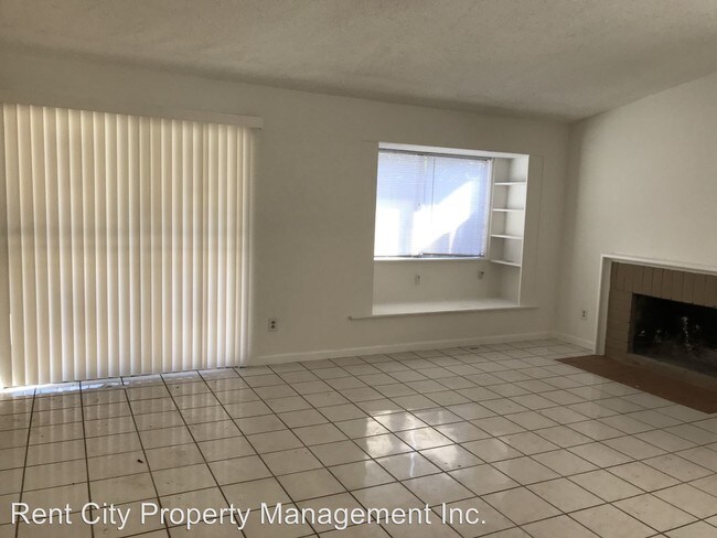 Building Photo - 8177 Valley Green Dr