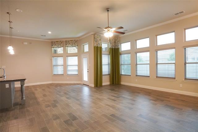 Foto del edificio - 800 Streetside Ln