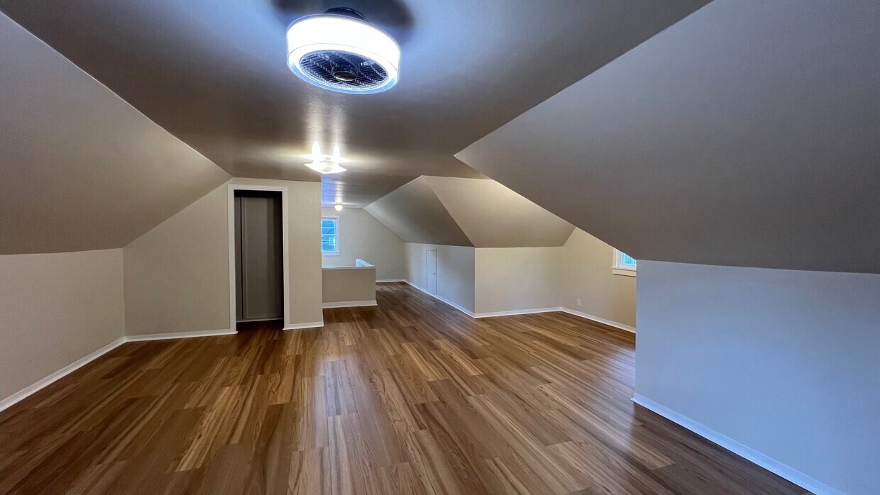 Foto principal - 161 W 22nd St