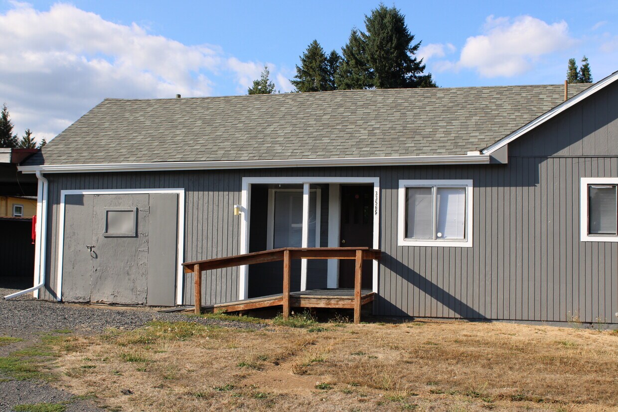 Foto del edificio - 33565 Cherry Way