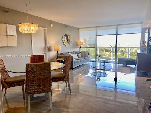 Foto del edificio - 20505 E Country Club Dr