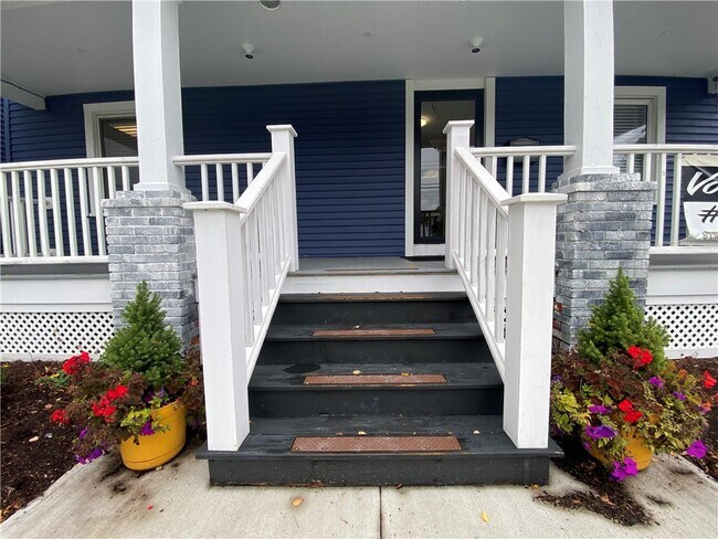 Foto del edificio - 233 W Commercial St