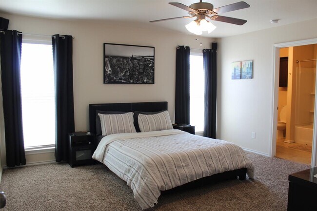 Foto del edificio - 7521 102nd St