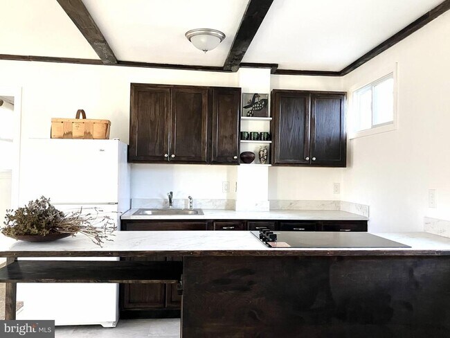 Foto del edificio - 131 N Main St