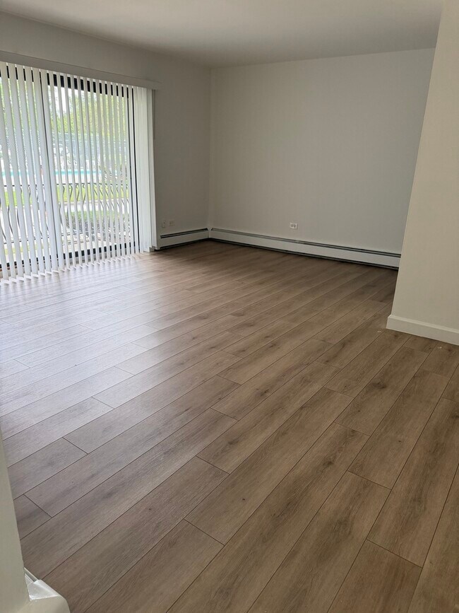 Foto del edificio - 10S433 Echo Ln
