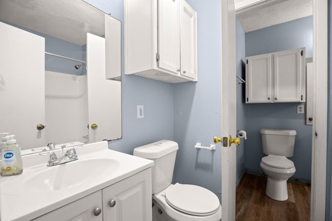 Foto del edificio - 5402 Brompton Cir