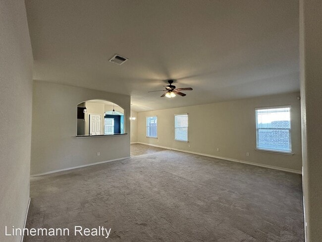 Building Photo - 3 br, 2 bath House - 6401 Clear Brook