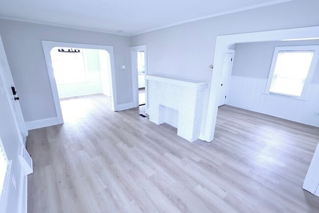 Foto del edificio - 1490 Hillside Terrace