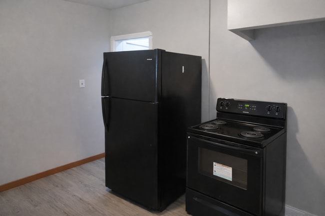 Foto del edificio - 1064 Woodview Rd