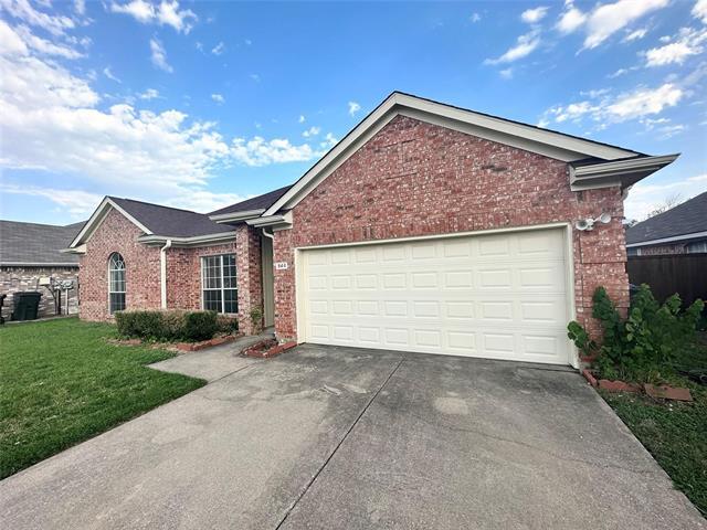 Building Photo - 844 Pimernel Ln