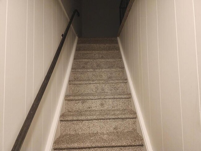 Foto del edificio - 17 Alexander Dr