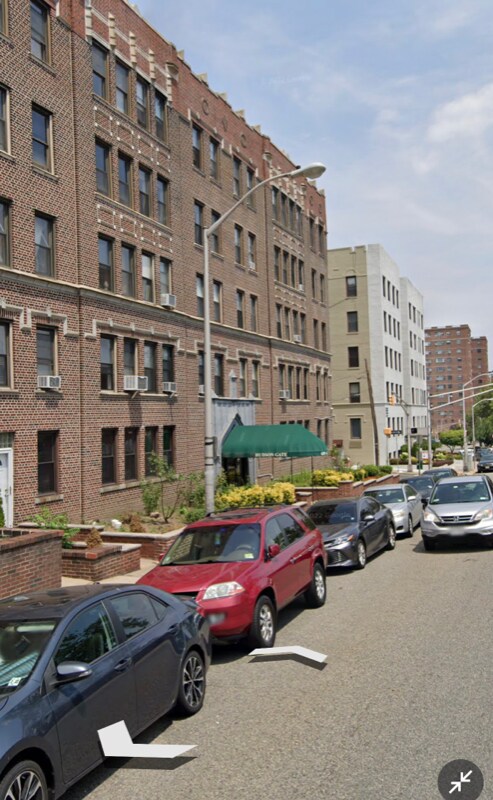 Foto principal - 6215 Boulevard E