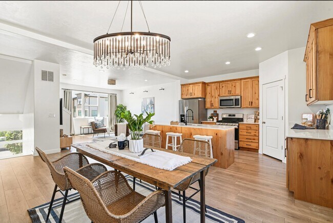 Foto del edificio - 768 W Harvest Glen Rd