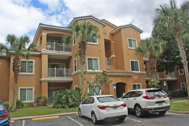 Foto del edificio - 520 Florida Club Blvd