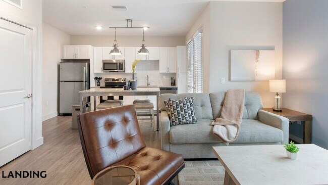 Foto del edificio - 5885 Lakehurst Dr