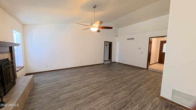 Building Photo - 3838 E Contessa St