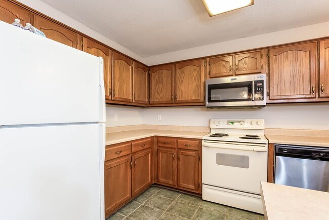 Building Photo - 1209 Pendulum Dr