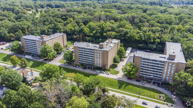 Forest Hill Terrace