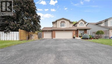Building Photo - 4015 Weinbrenner Rd
