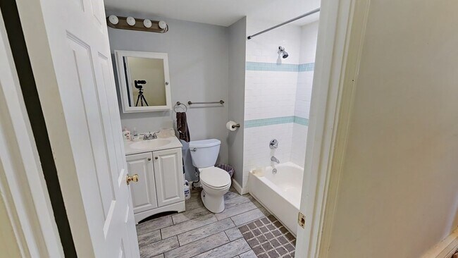 Foto del edificio - 26 S Huntington Ave