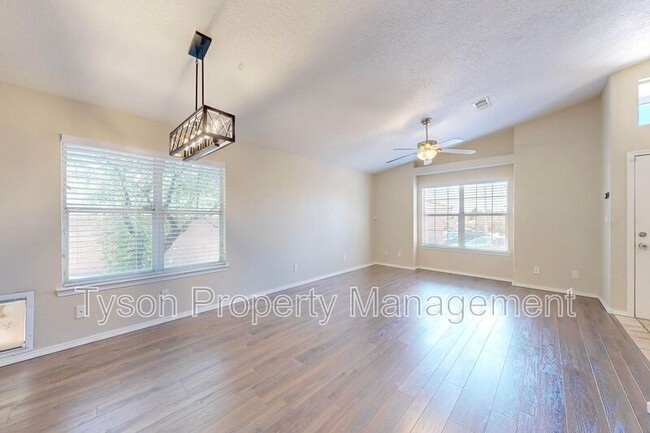 Building Photo - 8420 La Paloma Ct NW