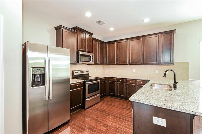 Building Photo - 109 Cessna Dr
