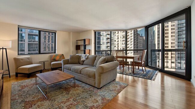 Foto del edificio - 33 W Delaware Pl