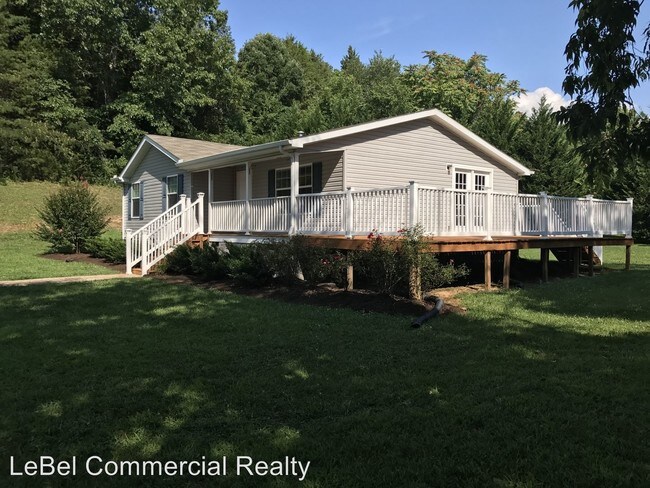 Foto del edificio - 3 br, 2 bath House - 1847 Poplar Springs Rd