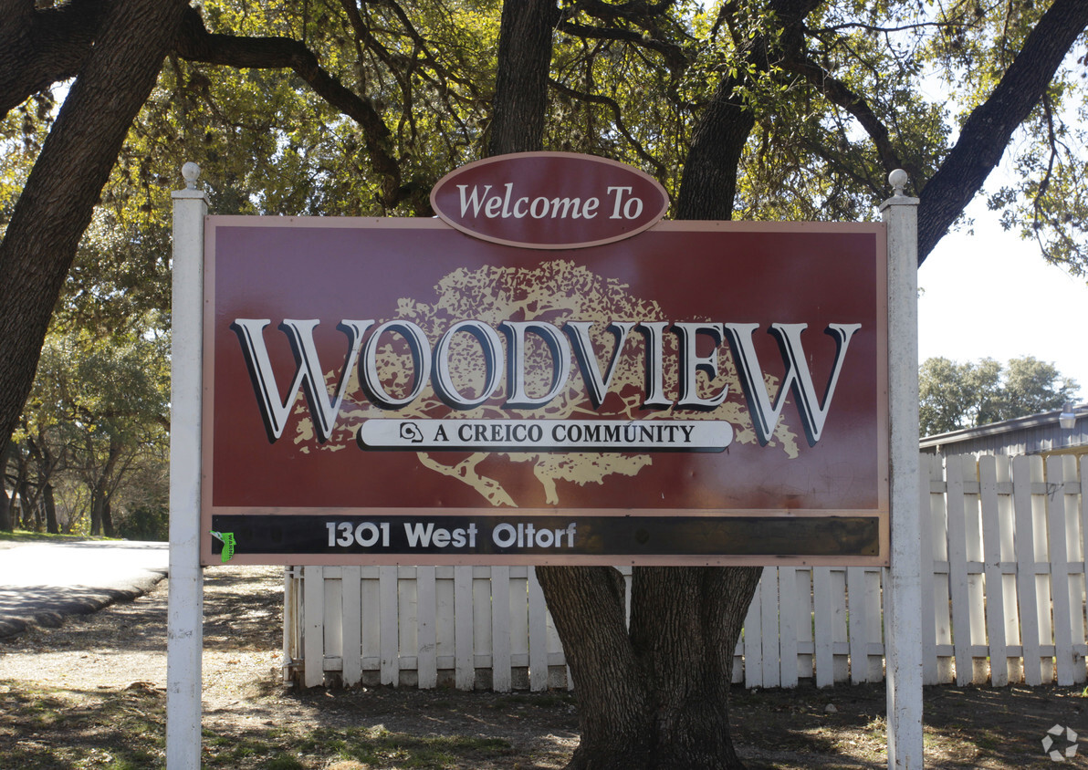 Primary Photo - Woodview