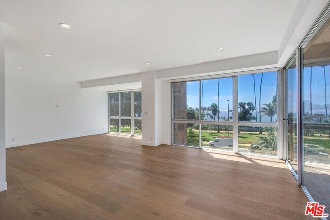 Foto del edificio - 515 Ocean Ave