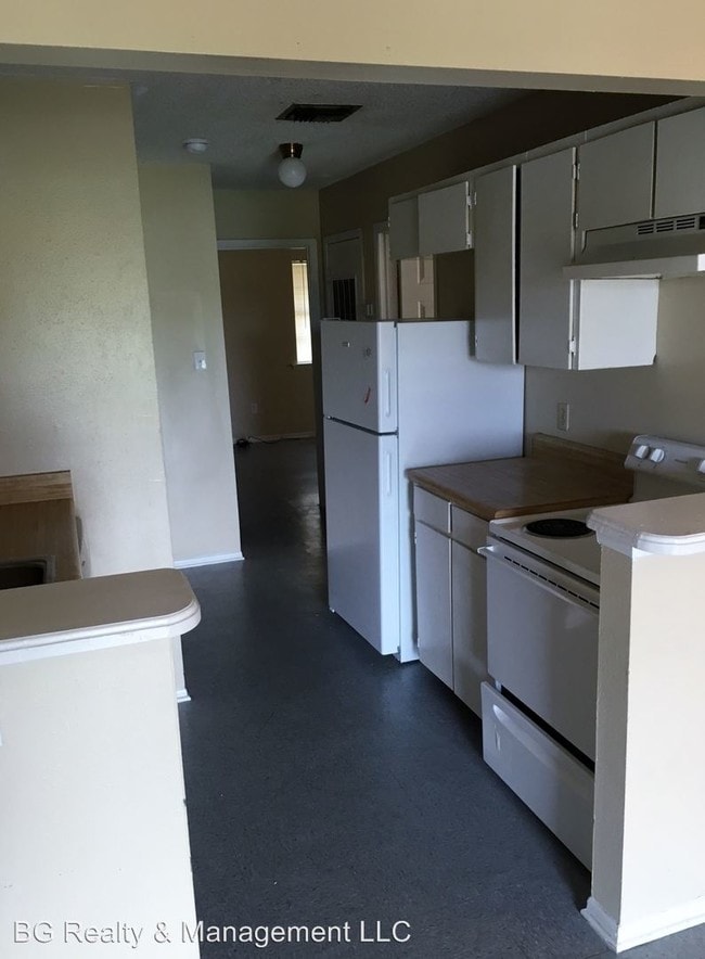 Building Photo - 416 Vieux Orleans Cir