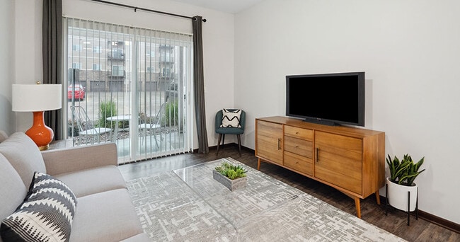 Living Room - Walnut Lake Apartments
