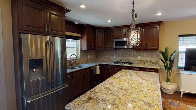 Foto del edificio - 2070 Rosecrans St
