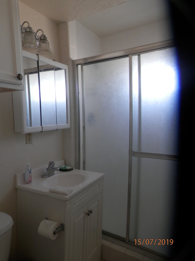 Bathroom - 1050 Alta Ave