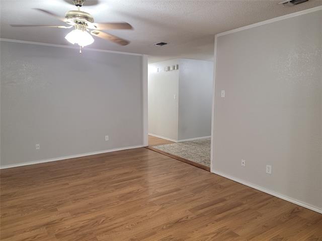 Building Photo - 517 Stallion Ln
