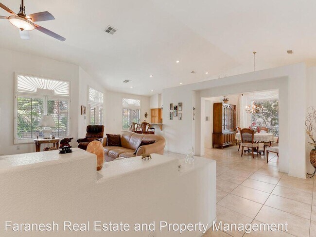 Building Photo - 3 br, 2.5 bath House - 3064 Emerald Wind St