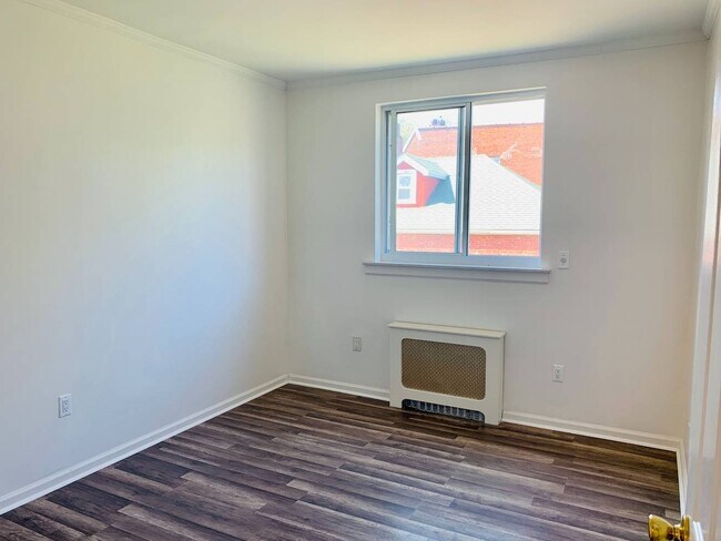 Foto del edificio - 4605 Bedford Ave