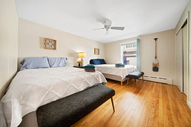 Foto del edificio - Seaside Serenity: Charming 2BR Escape | Pa...