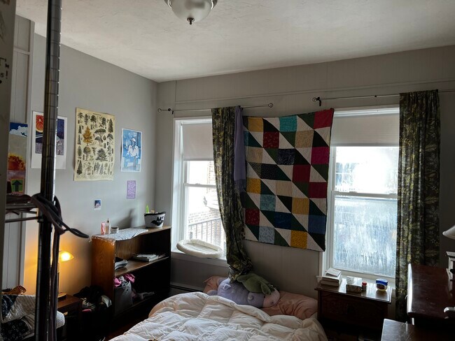 Foto del edificio - 8 Hyde Park Ave