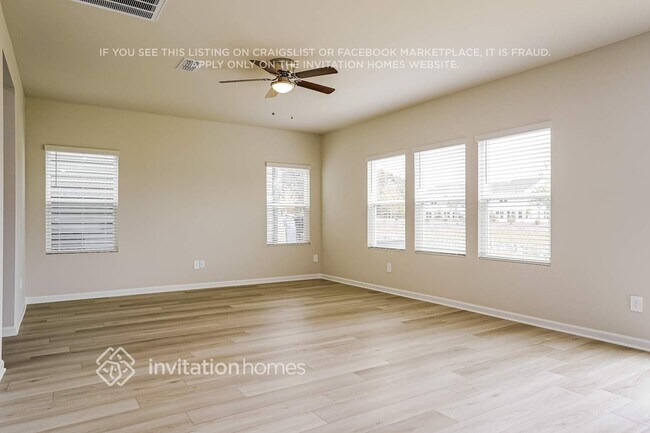 Building Photo - 158 Thistle Patch Pl