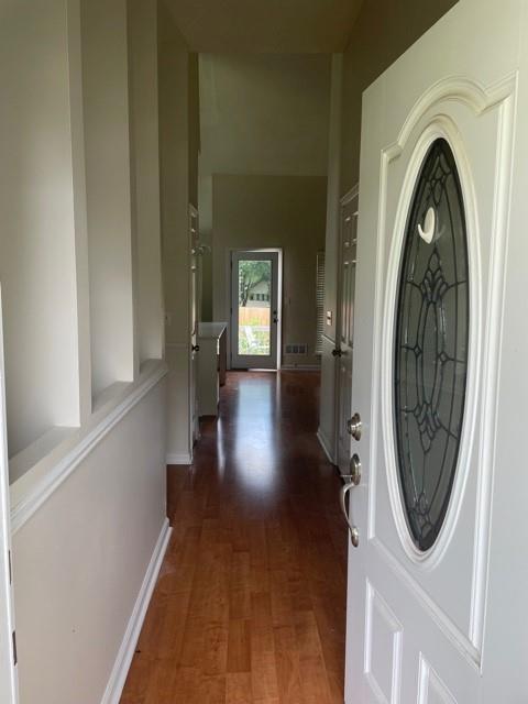 Foto del edificio - 4494 Coventry Way NE