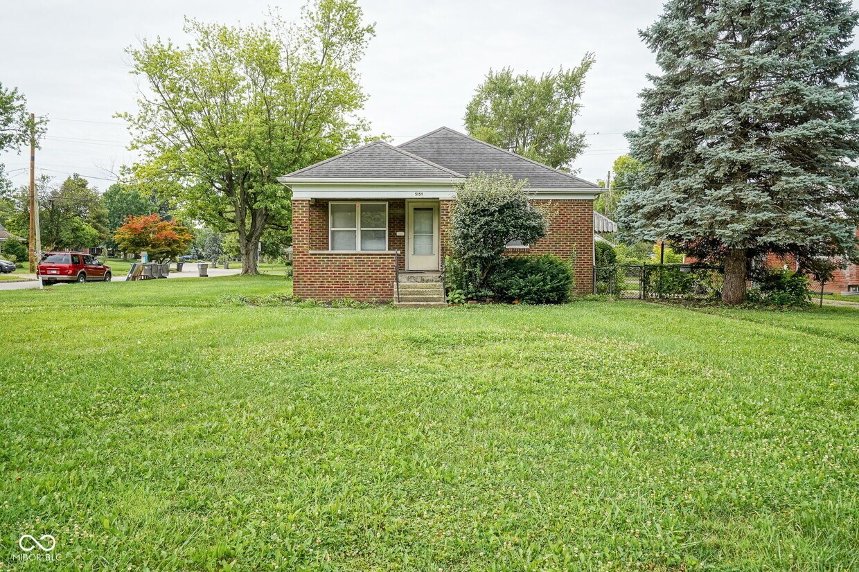 Foto principal - 5159 E 16th St