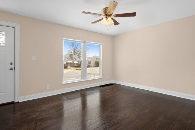 Building Photo - Beautiful Complete Rehab home for rent in ...