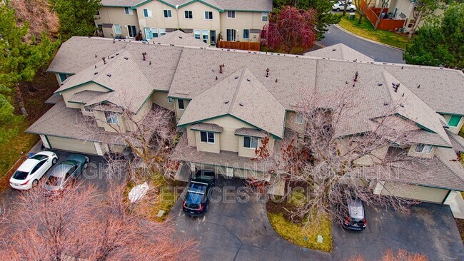 Foto del edificio - 5836 N Cobbler Ln